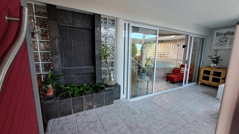 5 Bedroom Property for Sale in Stilbaai Wes Western Cape